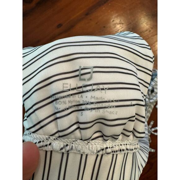 ELLEJAY Puka Black & White Striped String Bikini size s/m - Picture 8 of 13